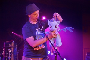everfree northwest-saturday-ponystock-brawny buck-07052014-041
