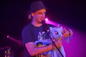 everfree northwest-saturday-ponystock-brawny buck-07052014-042