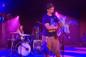 everfree northwest-saturday-ponystock-brawny buck-07052014-052