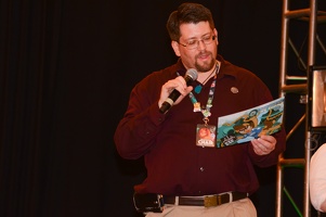 efnw-charityauction-brawny-05132017-074