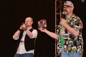 efnw-charityauction-brawny-05132017-098