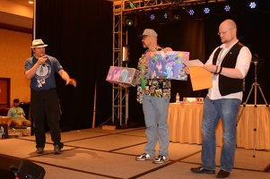 efnw-charityauction-brawny-05132017-112