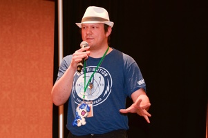 efnw-charityauction-brawny-05132017-113