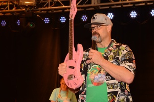 efnw-charityauction-brawny-05132017-145