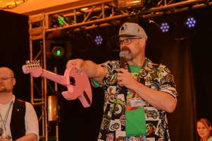 efnw-charityauction-brawny-05132017-155