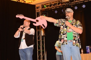 efnw-charityauction-brawny-05132017-157