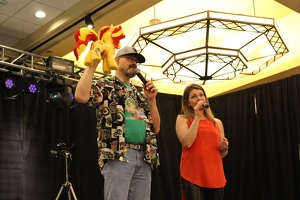 efnw-charityauction-schmarity-05132017-016