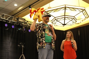 efnw-charityauction-schmarity-05132017-018