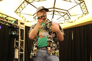 efnw-charityauction-schmarity-05132017-033