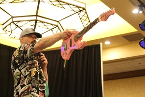 efnw-charityauction-schmarity-05132017-069