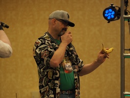 efnw-chartyauction-lhet-05132017-050