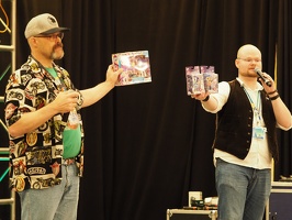 efnw-chartyauction-lhet-05132017-085