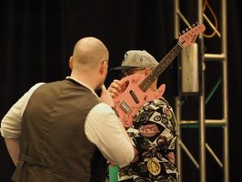 efnw-chartyauction-lhet-05132017-086